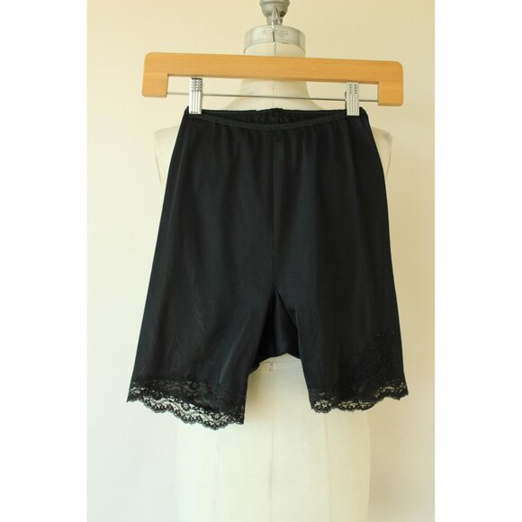 Vintage 1950s 1960s Tap Panty, Black Vasserette Jr by Munsingwear Nylon Size 7 - Picture 2 of 9